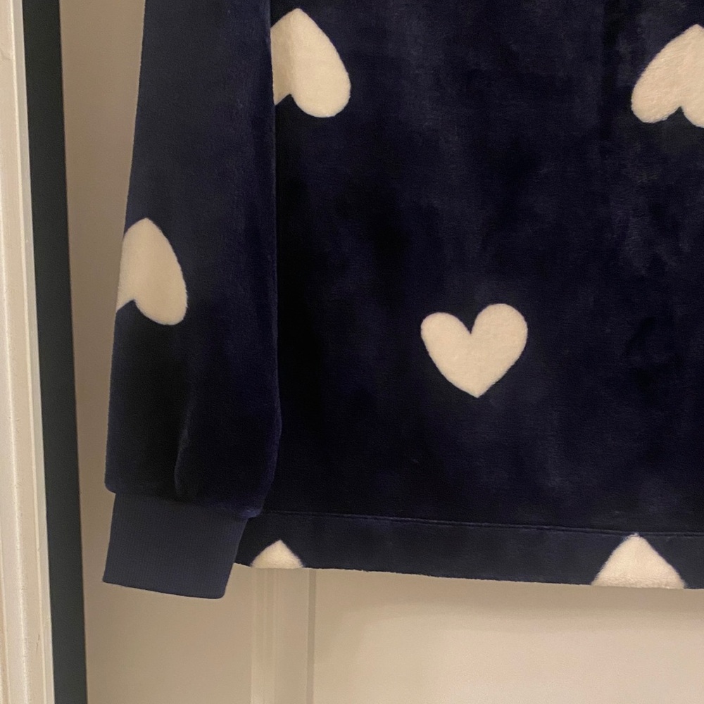 LOFT Dark Blue Sweater with Cream Heart Design - Picture 4 of 4